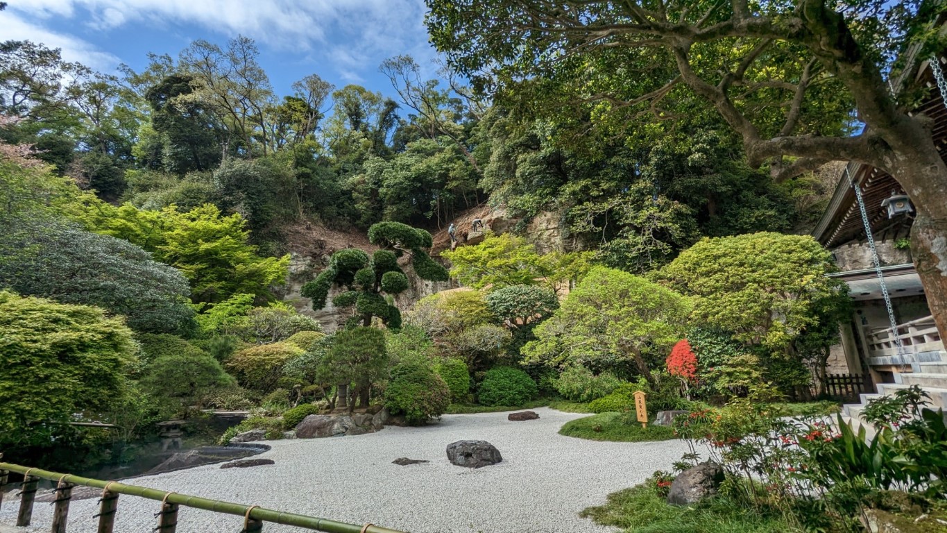王穆提社長隨筆：智増悲増菩薩