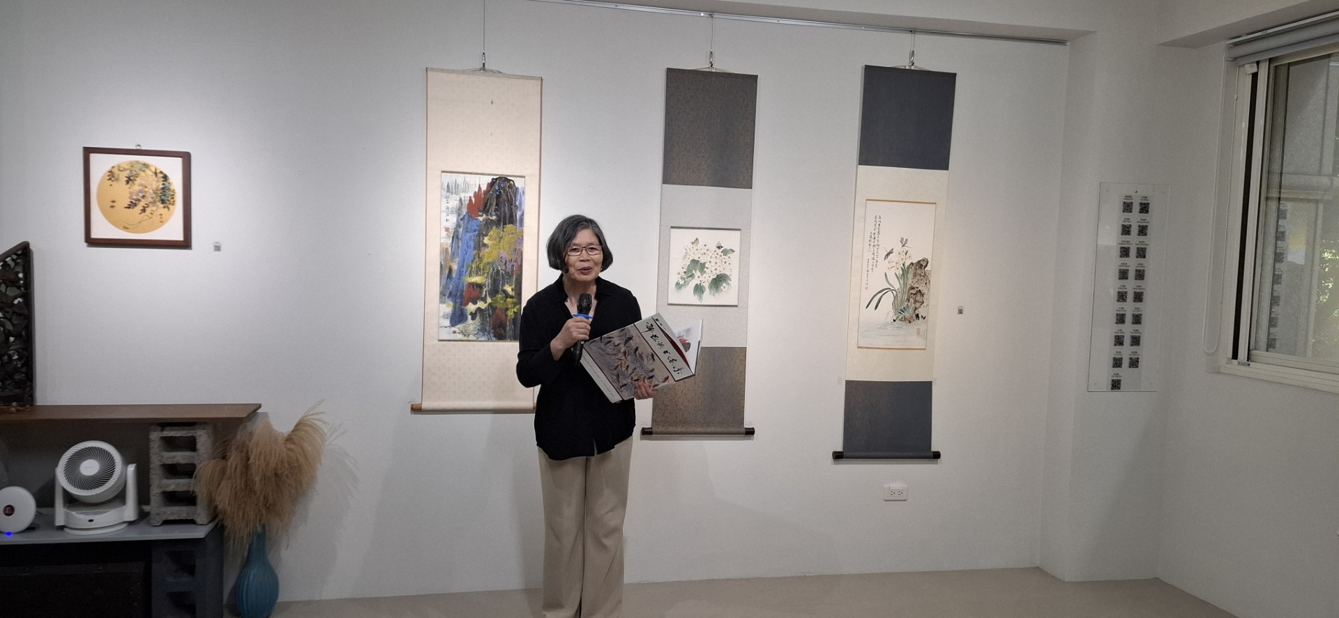 故人 許海欽(夫人王寶月介紹其作品)