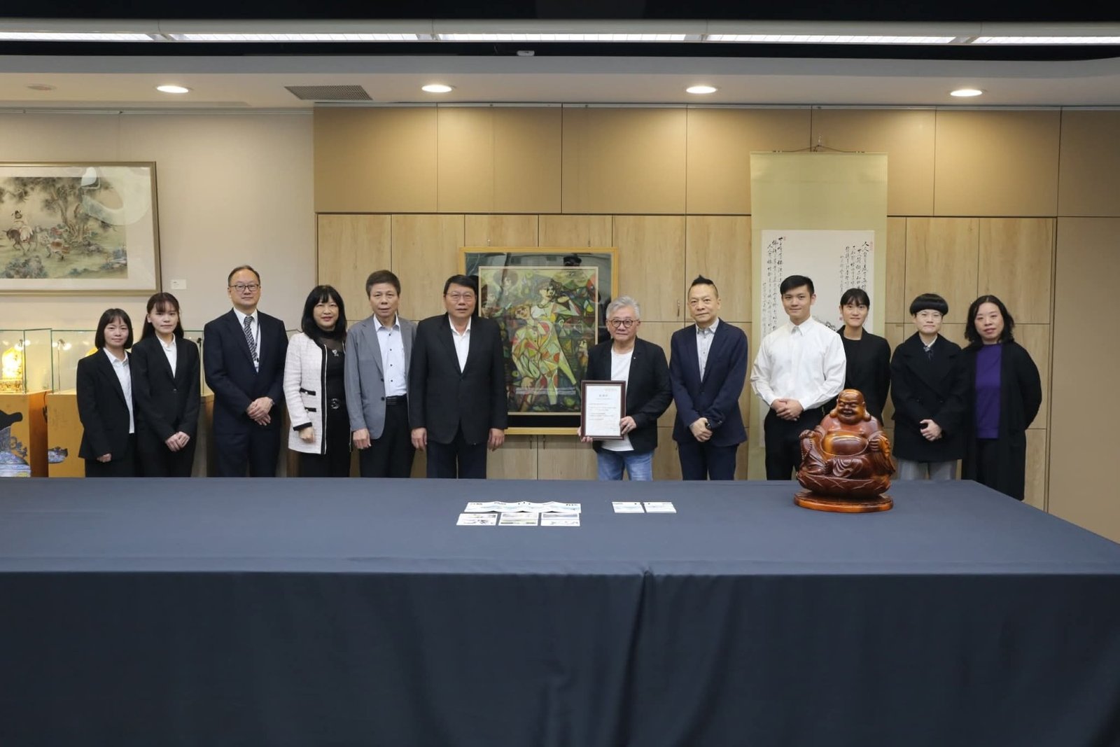 林聲文化 × 華信航空|藝術公益聯展〈鴻榮山之旅:沈浸式的飛行體驗〉