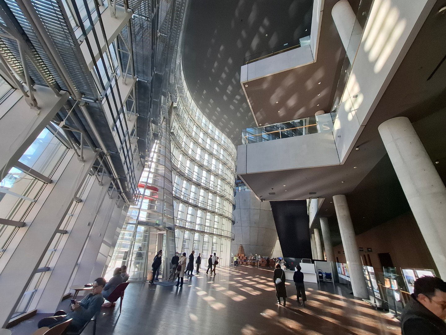 台灣代表團參展日本第24回「 NAU 21世紀美術連立展」 於東京國立新美術館