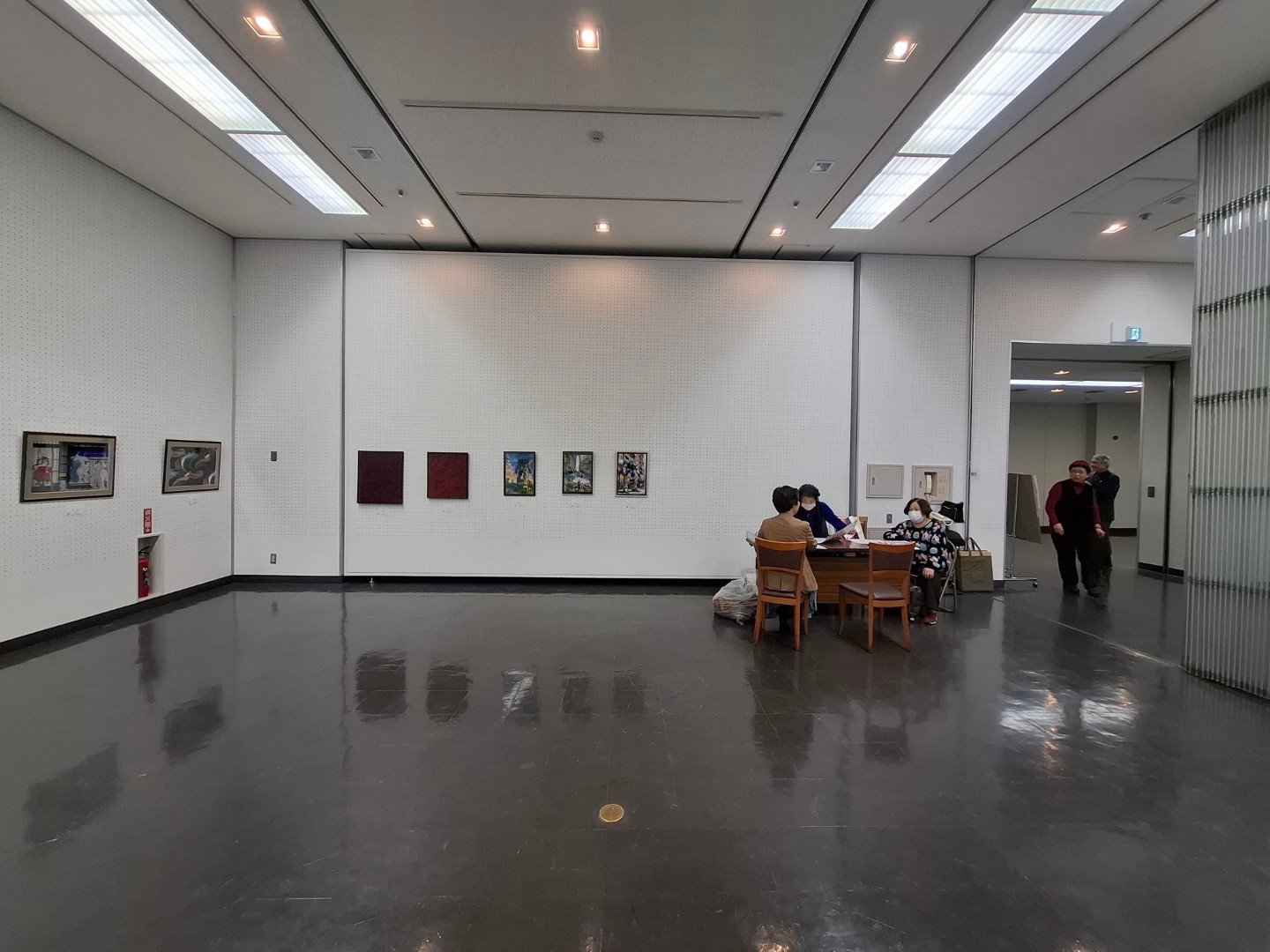 【台日交流展】日本埼玉近代美術館MOMAS的建築格柵中的光影詩篇-第49回《埼玉現展》