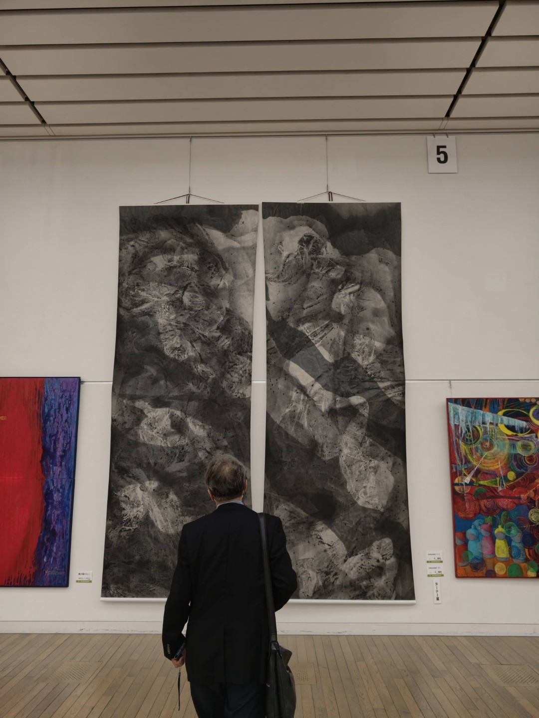 王穆提《Unbounded》於日本國立新美術館展出,獲「日本透納賞」肯定