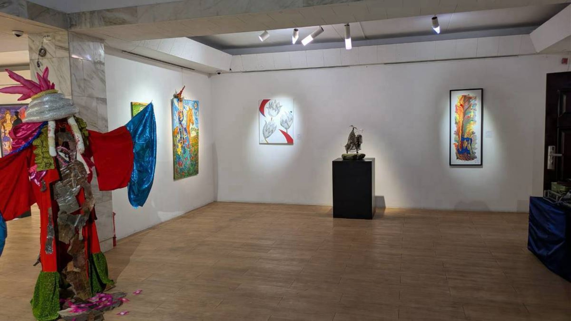 蒙古國立現代美術館展覽現場(National Art Gallery of Mongolia)STARS IN MONGOLIA AND JAPAN