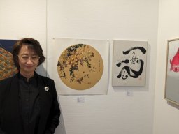 日本ギャルリー志門 深井美子 社長與日本現展事務局局長 渡邊泰史先生。